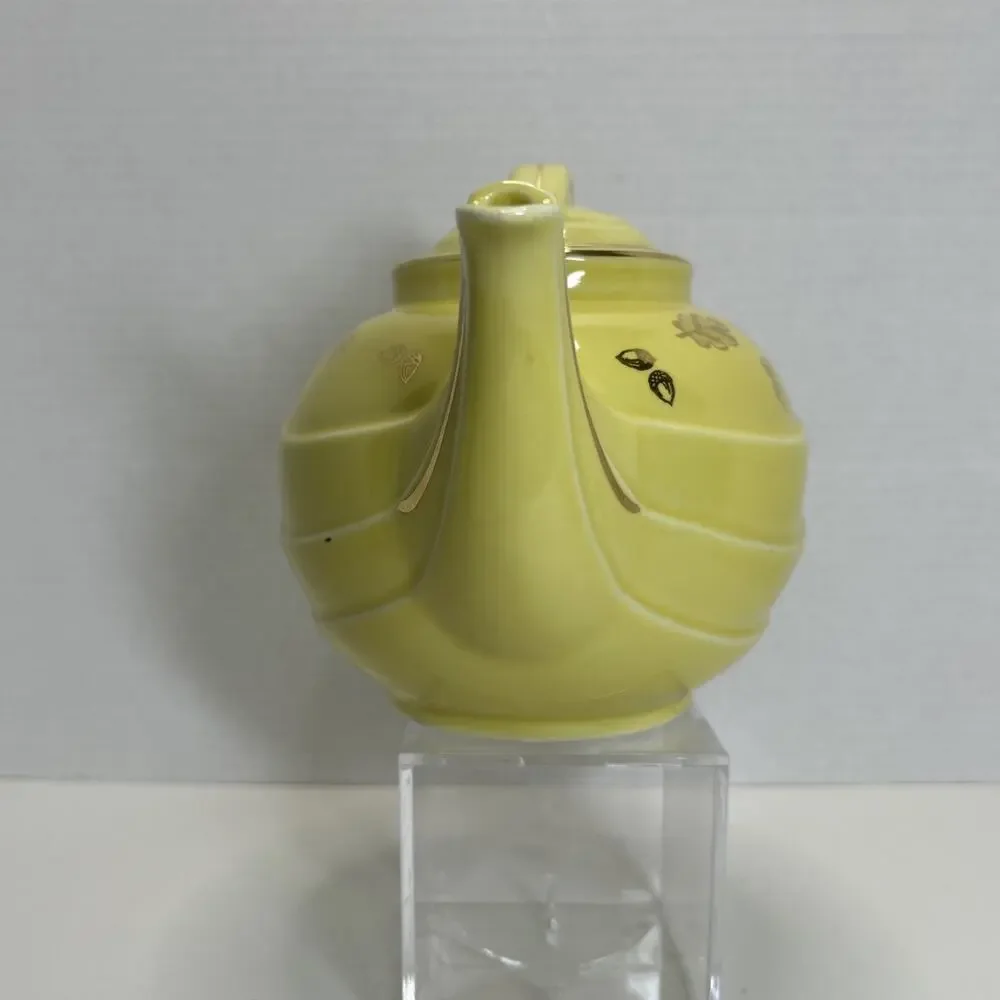 Vtg HALL 6 Cup Teapot Parade Yellow w/ Gold Acorn Oak Leaf Design Ceramic 0799
